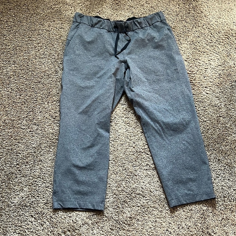Lululemon stretch high-rise crop